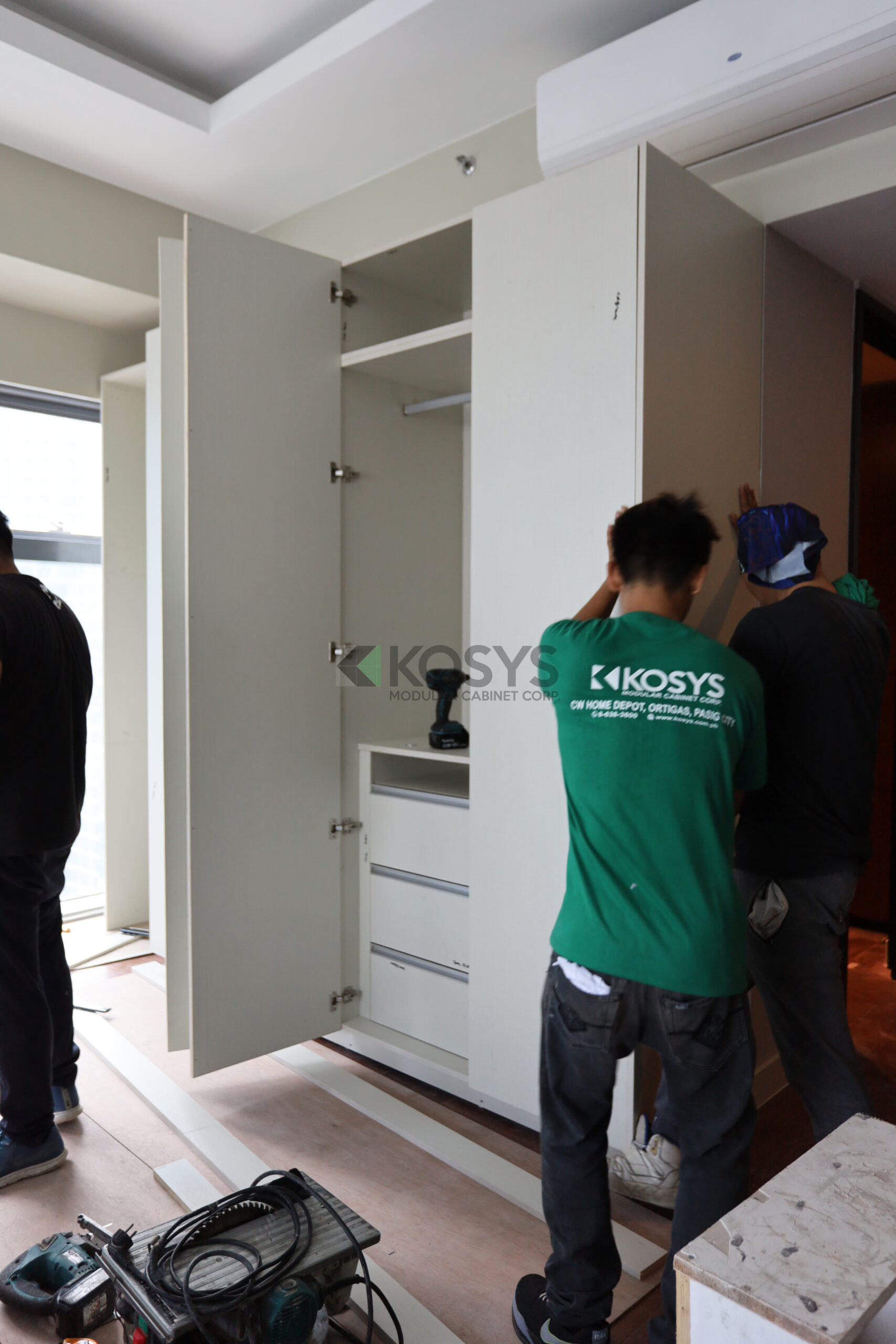 Bgc Modular Wardrobe Cabinet โ BGC, Taguig โ KOSYS Modular Cabinet Corp.